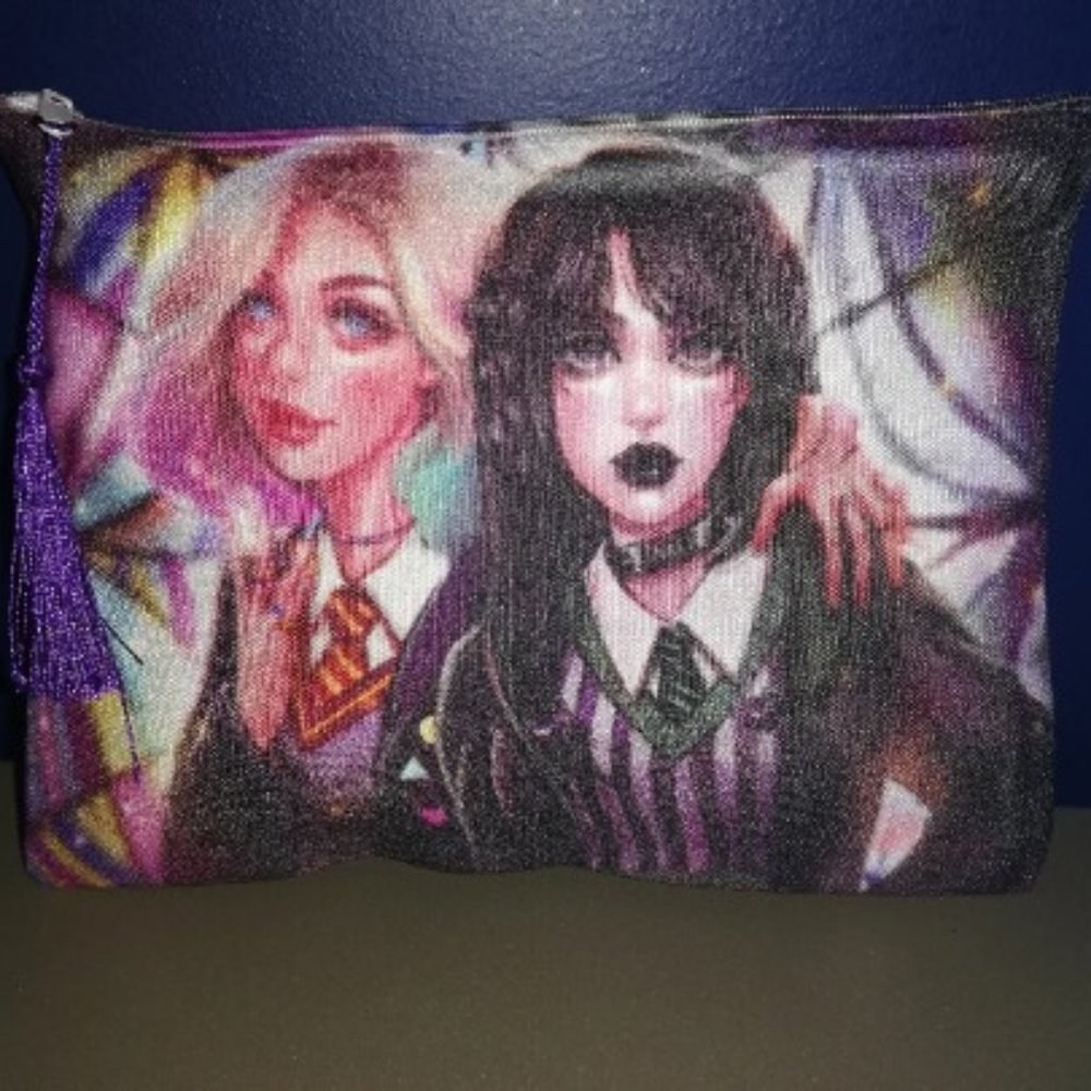 (2for20$ bundle) wednesday adams , trousses de maquillage ,pencil case